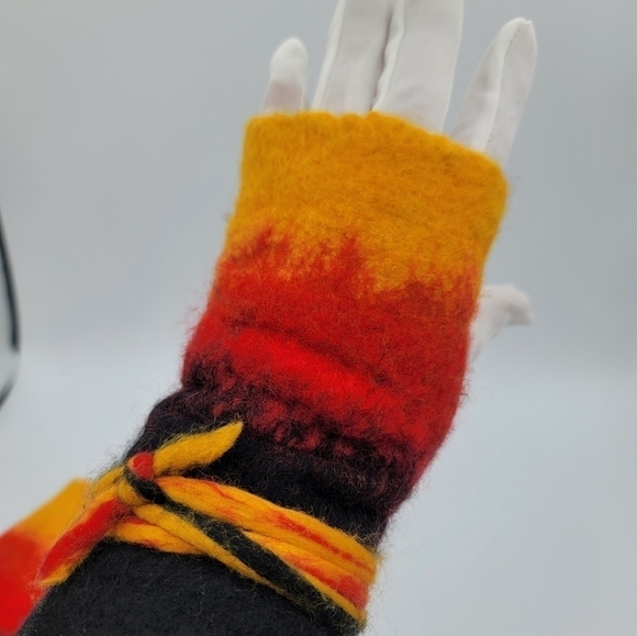 Fingerless Gloves Ombre Wool/Felt #691 - Picture 6 of 7